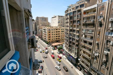 فلیٹ 4 غرف نوم للبيع في زيزينيا، الإسكندرية - 1. jpg