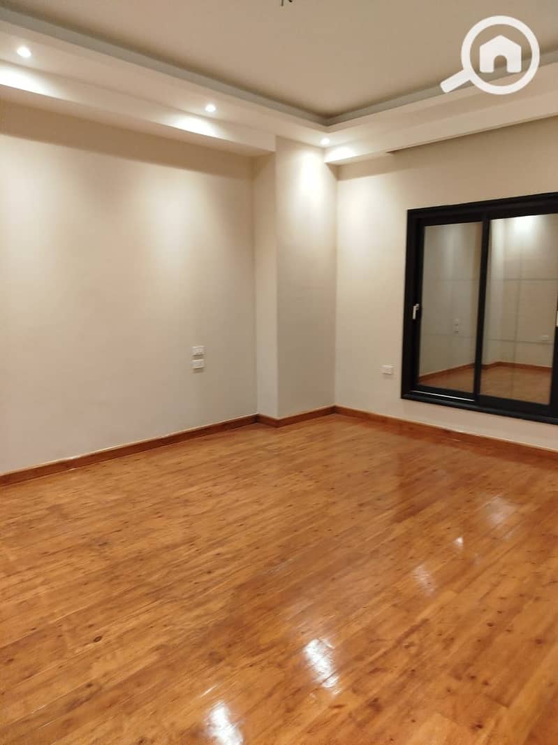 5 WhatsApp Image 2025-10-29 at 4.52. 51 PM (1). jpeg