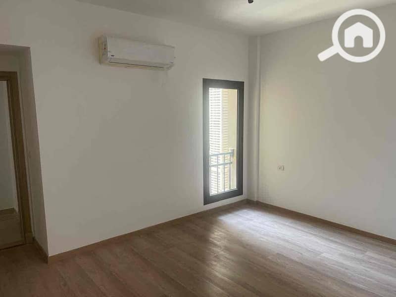 4 8e872098-1999-448b-bb0f-c2475f66166e. jpg