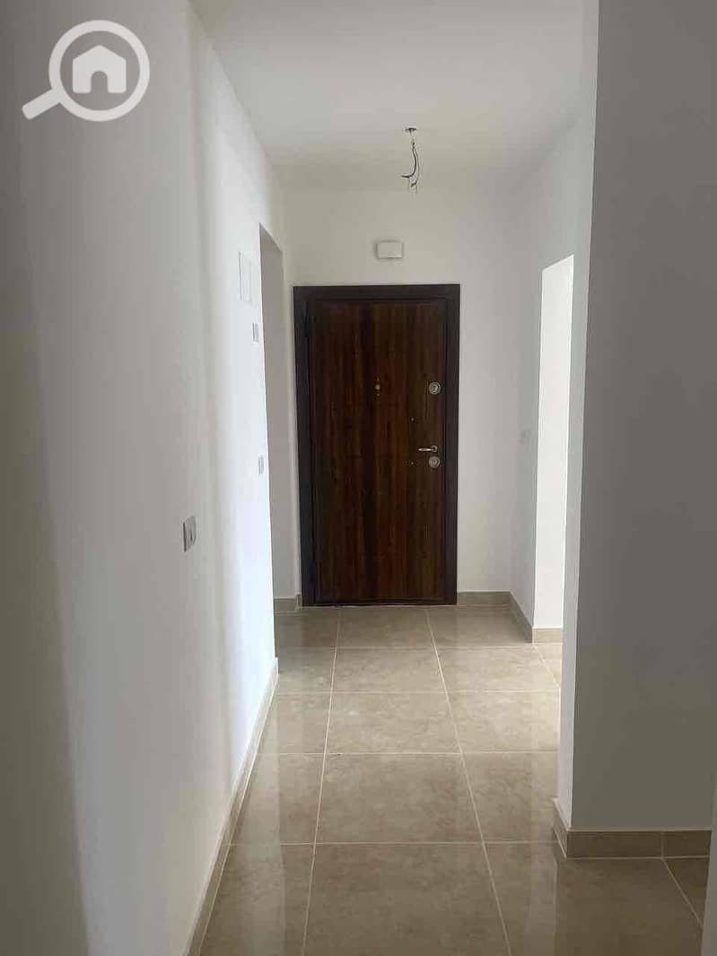 5 545c0de3-01fb-4536-8654-263546d517b4. jpg