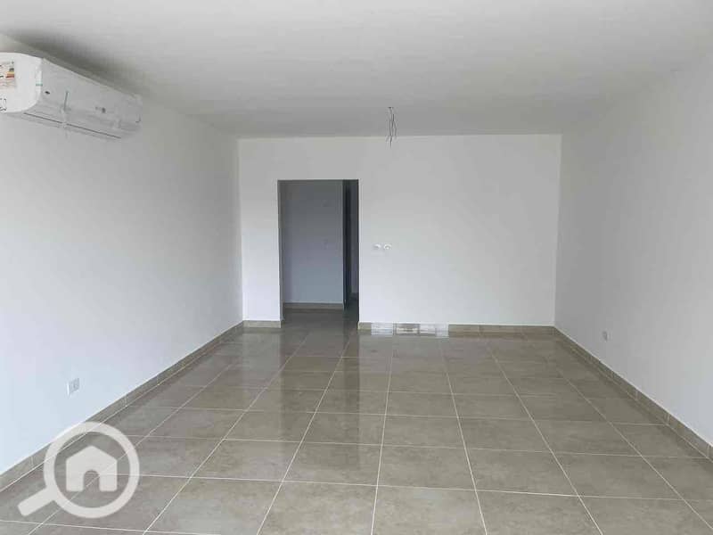 6 5aeb2795-6a86-4342-b2a2-fd0d1afc20e2. jpg