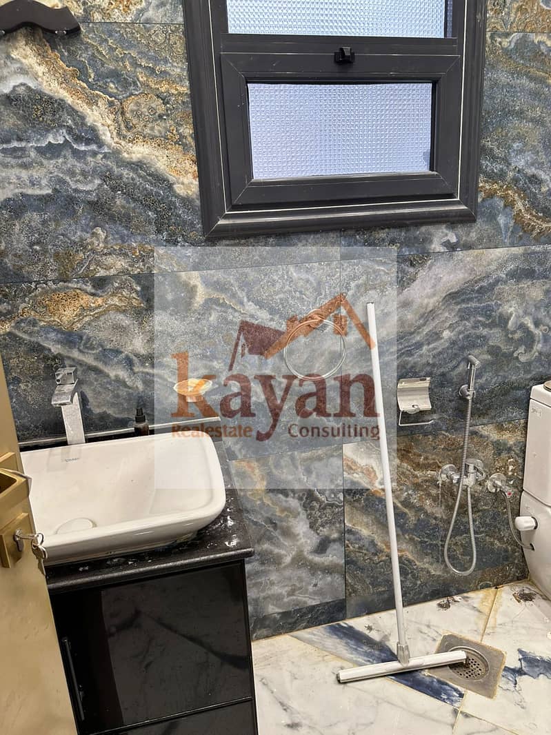 2 WhatsApp Image 2025-10-29 at 15.34. 02_499b41b6. jpg