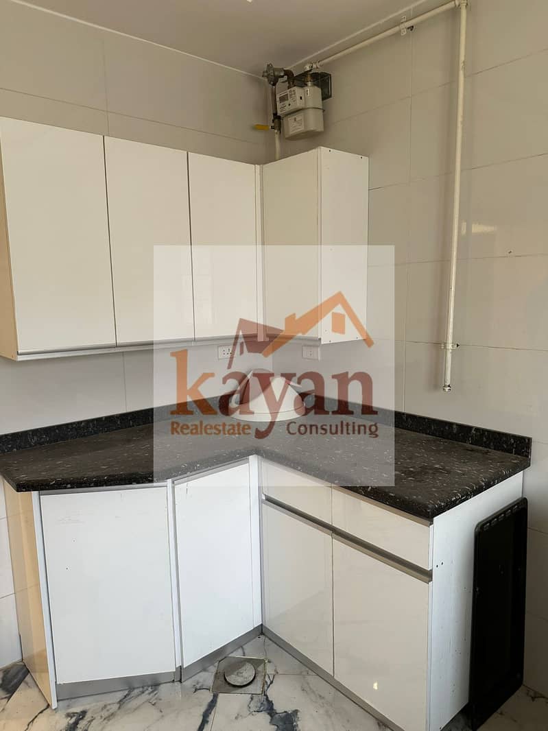 4 WhatsApp Image 2025-10-29 at 15.33. 45_2a86e17a. jpg