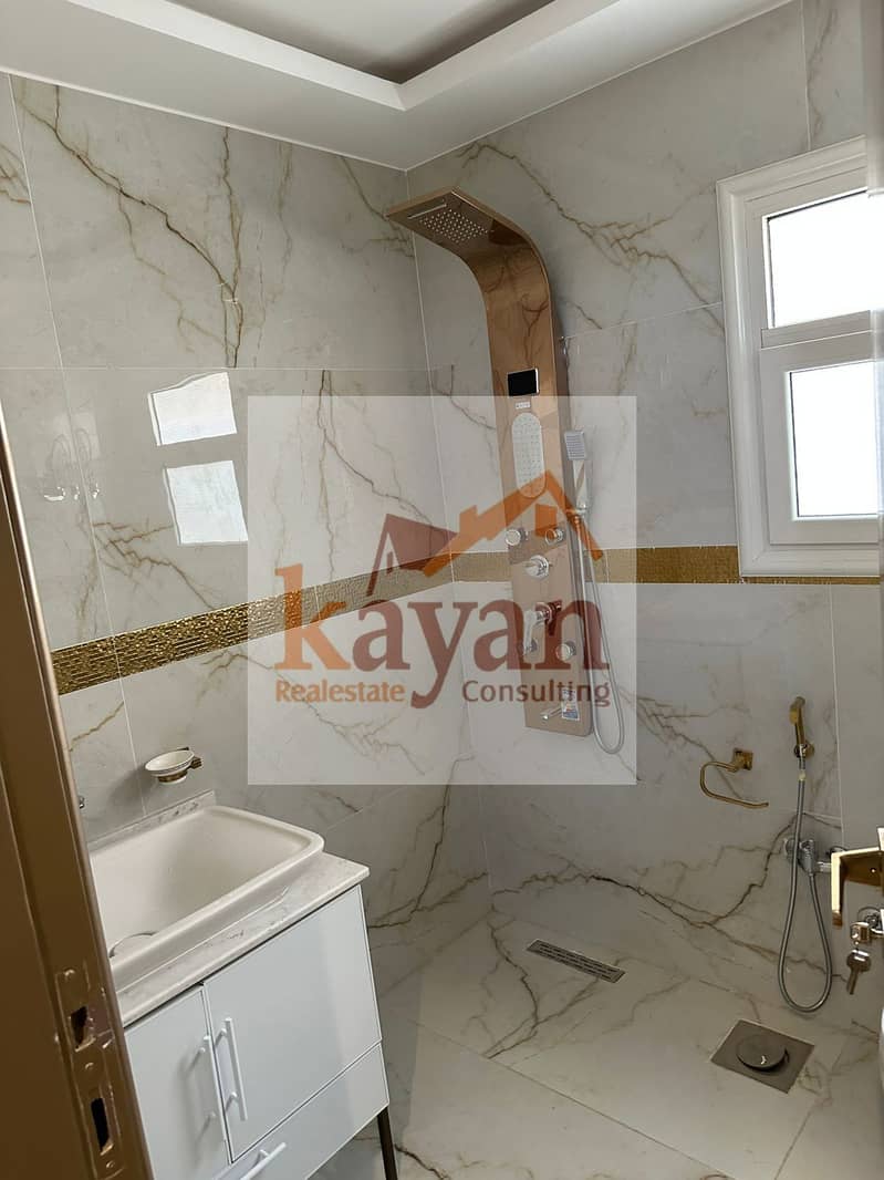 10 WhatsApp Image 2025-10-29 at 15.34. 04_0385f143. jpg