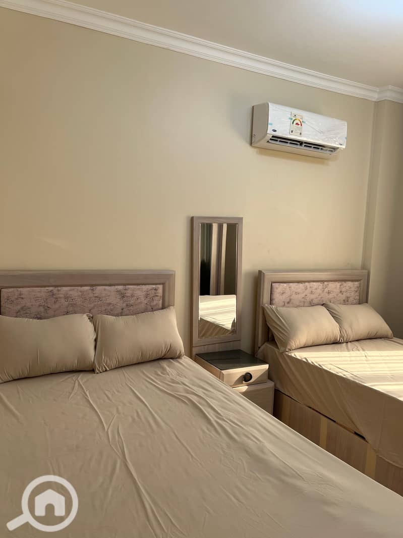 4 c4f137dc-38c6-4b8d-be42-3c70916efc88. jpeg