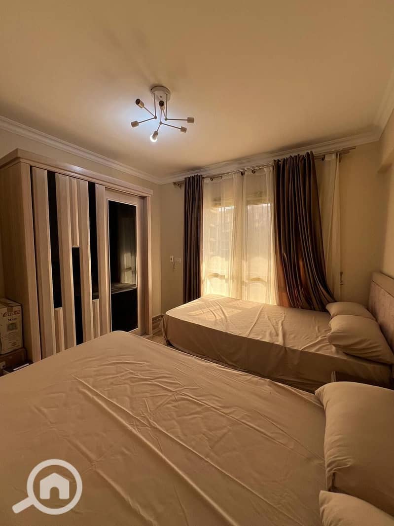 6 56d56a4e-3e6b-4f1f-a063-d8c2195e8973. jpeg