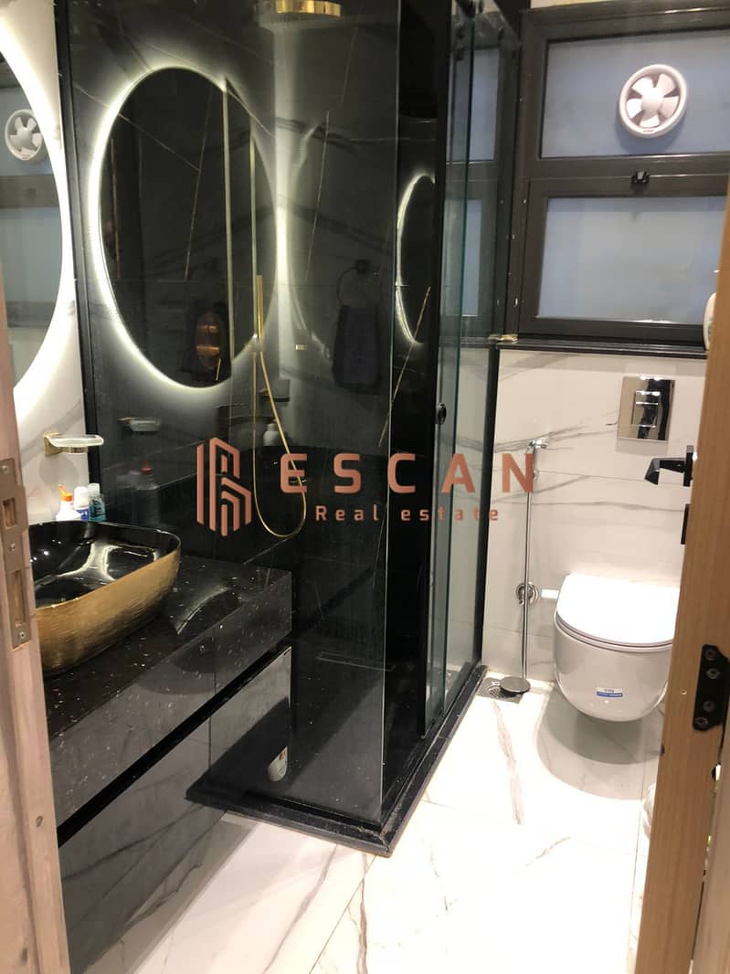 8 U635870 (14). jpeg