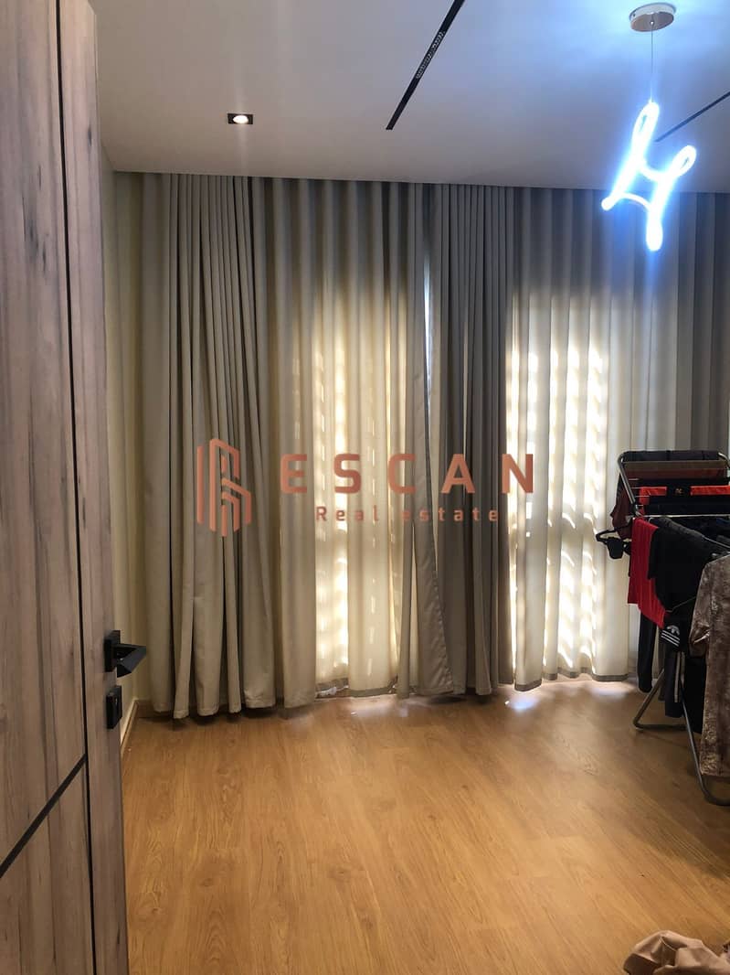 10 U635870 (12). jpeg