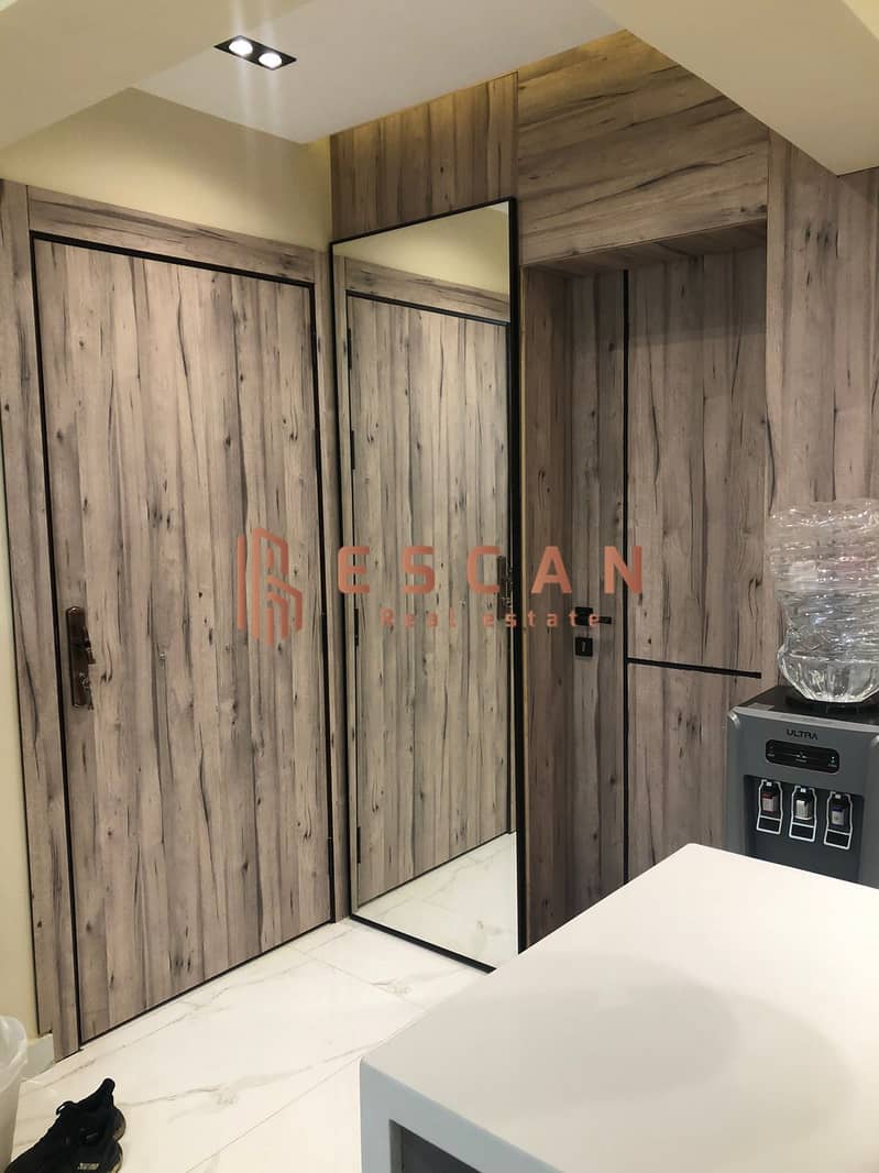 12 U635870 (9). jpeg