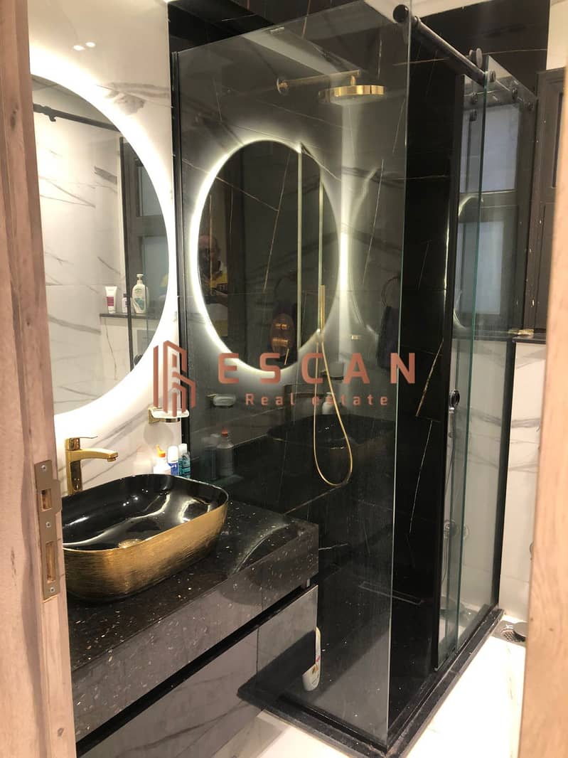 15 U635870 (5). jpeg