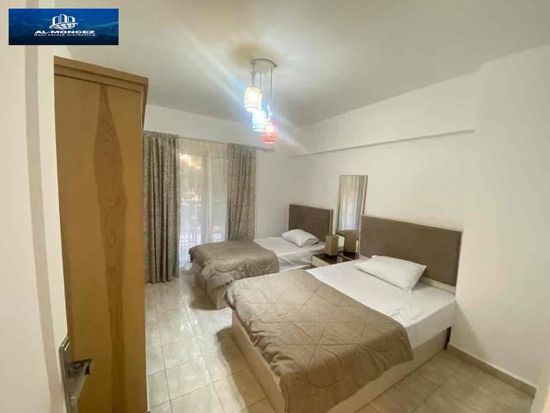 9 27f79f9e-7cab-4228-a5f4-40327e9e0bfe. jpg