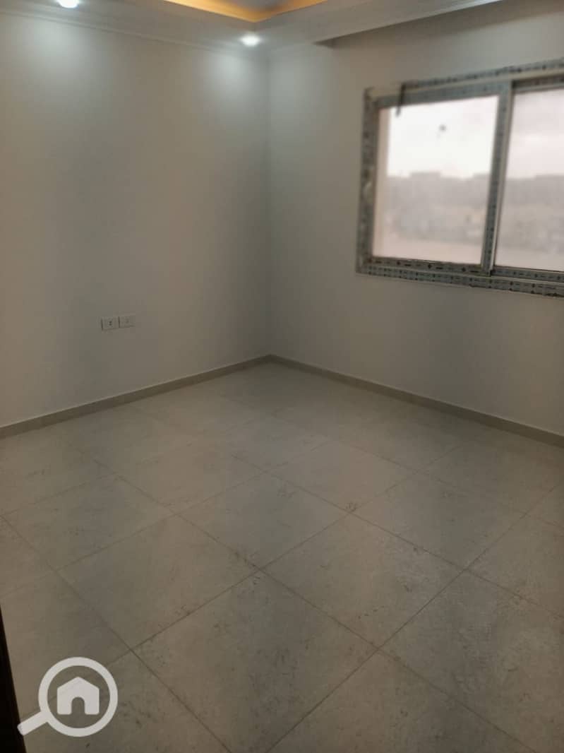 11 WhatsApp Image 2025-10-29 at 4.06. 15 PM. jpeg