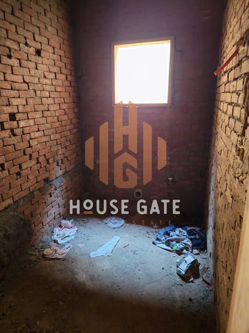 8 WhatsApp Image 2025-10-29 at 17.17. 48_04a1db4a. jpg