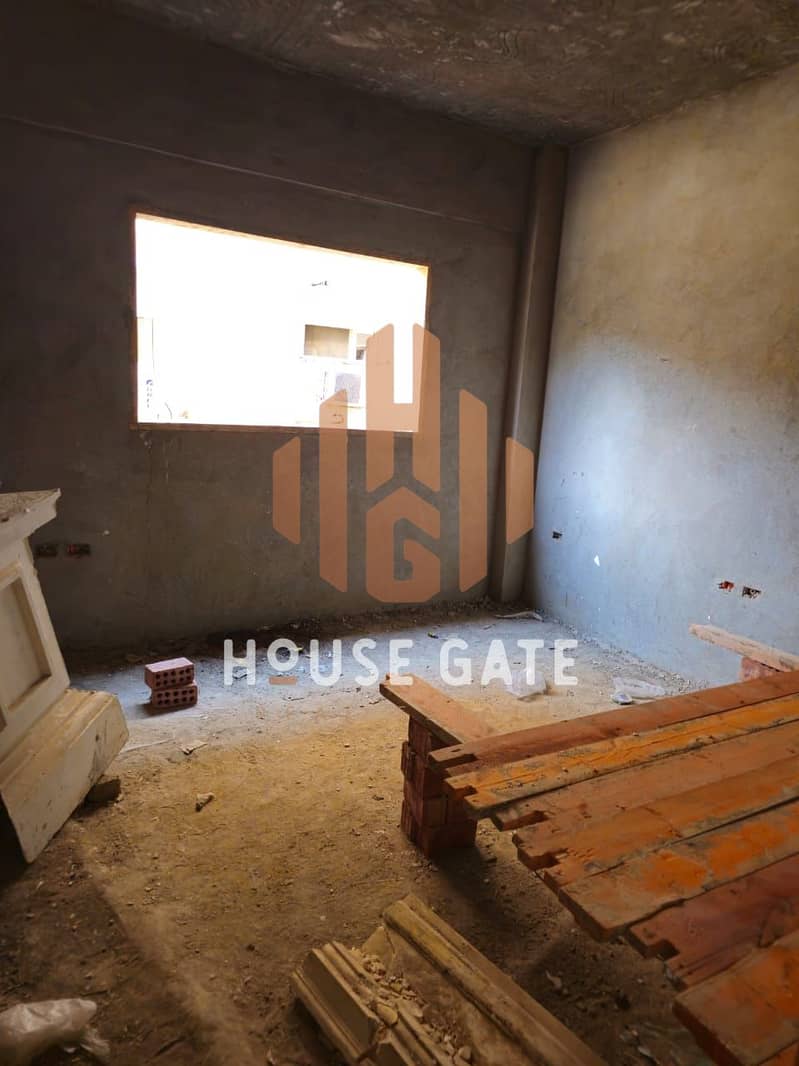 12 WhatsApp Image 2025-10-29 at 17.17. 49_b3774730. jpg