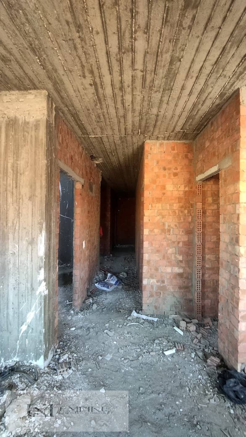 5 d2f1afd5-35b5-45b3-8e9d-8dbdc3417033. jpg