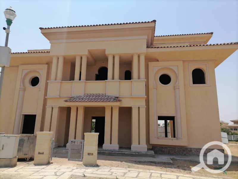 18 ced6571b-251c-44b5-b2be-b2933c99c50d. jpg