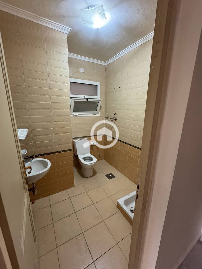 8 47cfda98-87e3-4689-8673-1df9dfd017a1. jpg