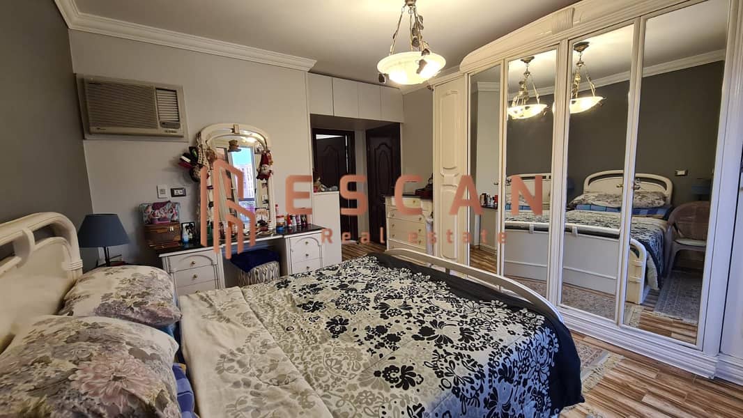 11 U354617 (5). jpeg