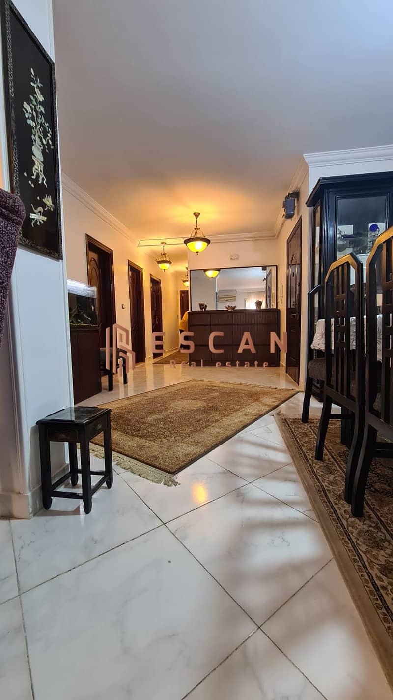 12 U354617 (4). jpeg