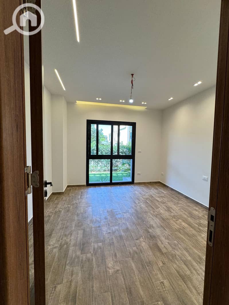 3 8586fe29-1062-4085-8892-5c1a19103e69. jpeg