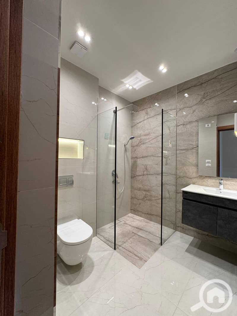 8 ba64fcfc-3751-4e27-8143-0af680a8e2d6. jpeg