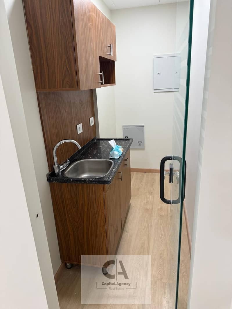 2 photo_2025-05-28_23-31-05. jpg