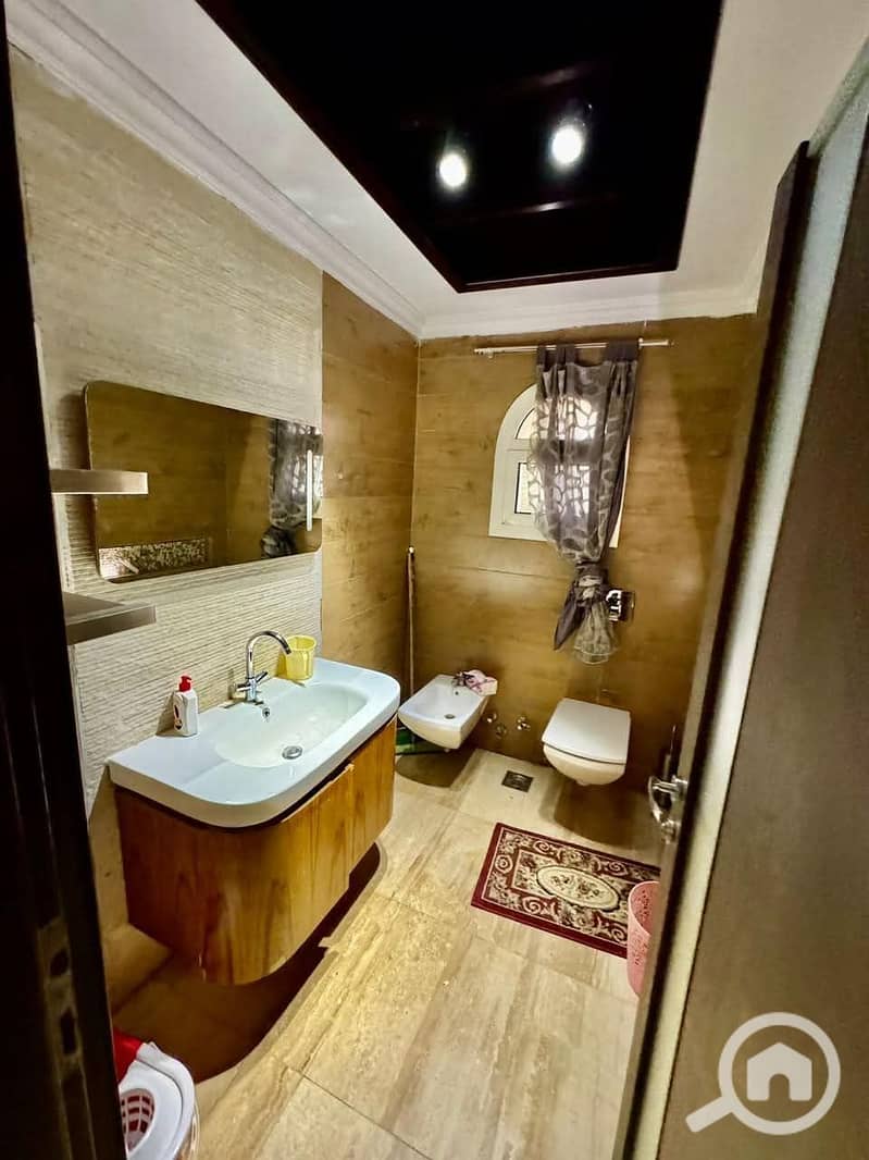 5 7907ffb3-6e9b-4ecd-b7b6-bde662cac6da. jpeg