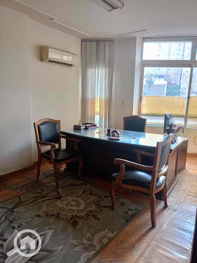 6 6e8c0885-6de4-45c2-a850-6065f3511bdf. jpg