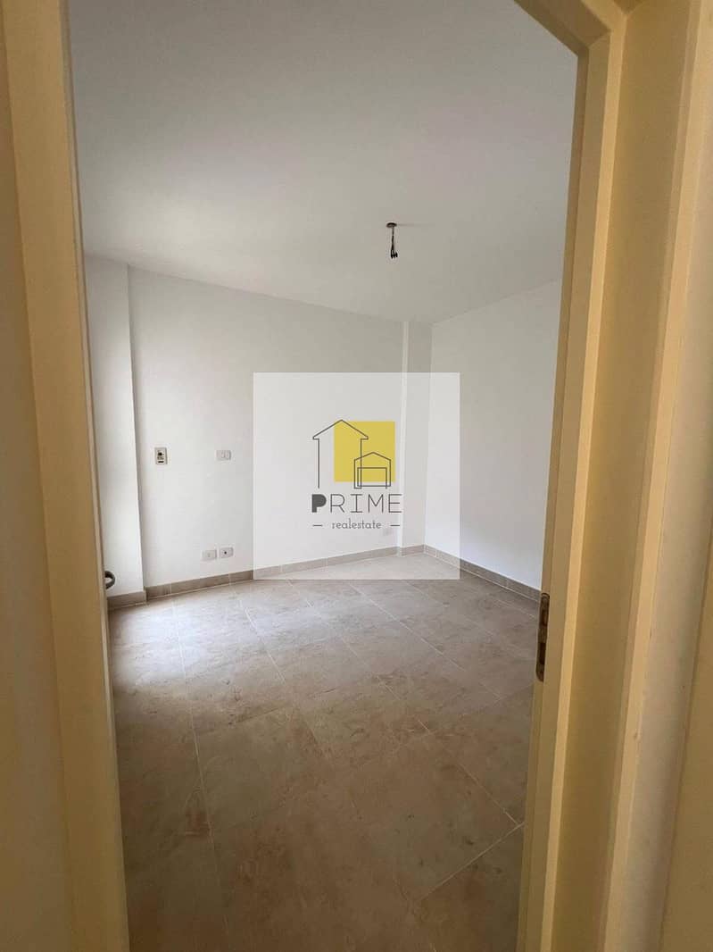 7 WhatsApp Image 2025-10-29 at 14.35. 53_b0a8991c. jpg