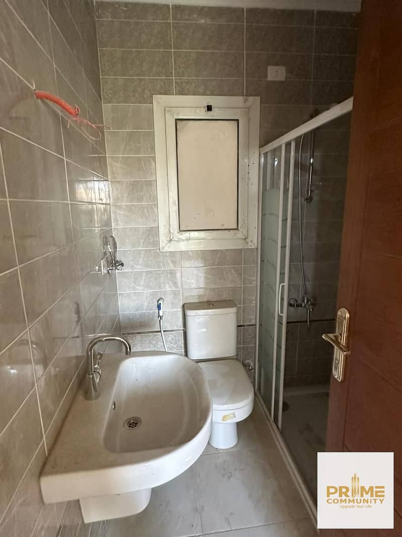 10 WhatsApp Image 2025-10-07 at 19.41. 36_9a6080b1. jpg