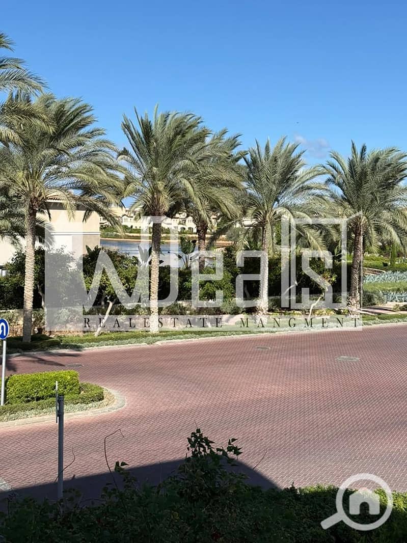 4 WhatsApp-Image-2025-10-29-at-3.41. 09-PM. jpg