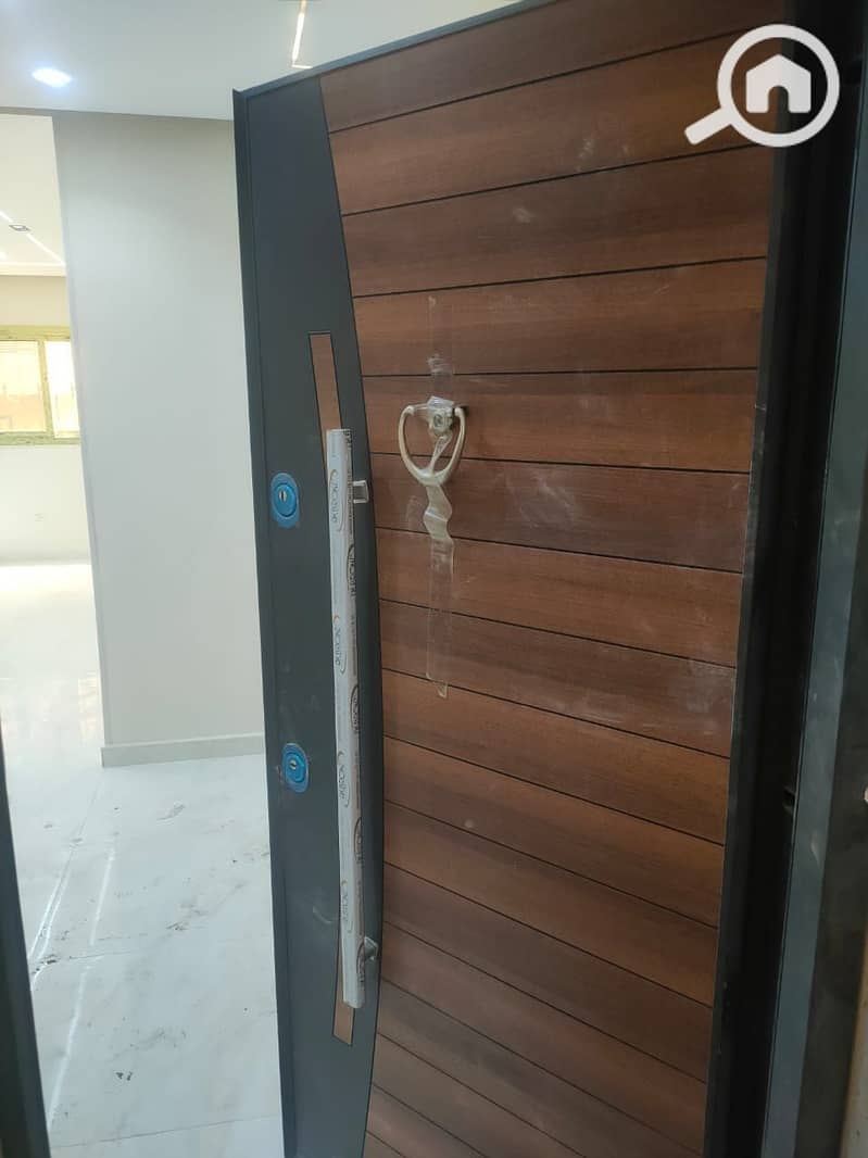 7 237845be-cf82-40fa-9a26-a2d4e5f2b810. jpg