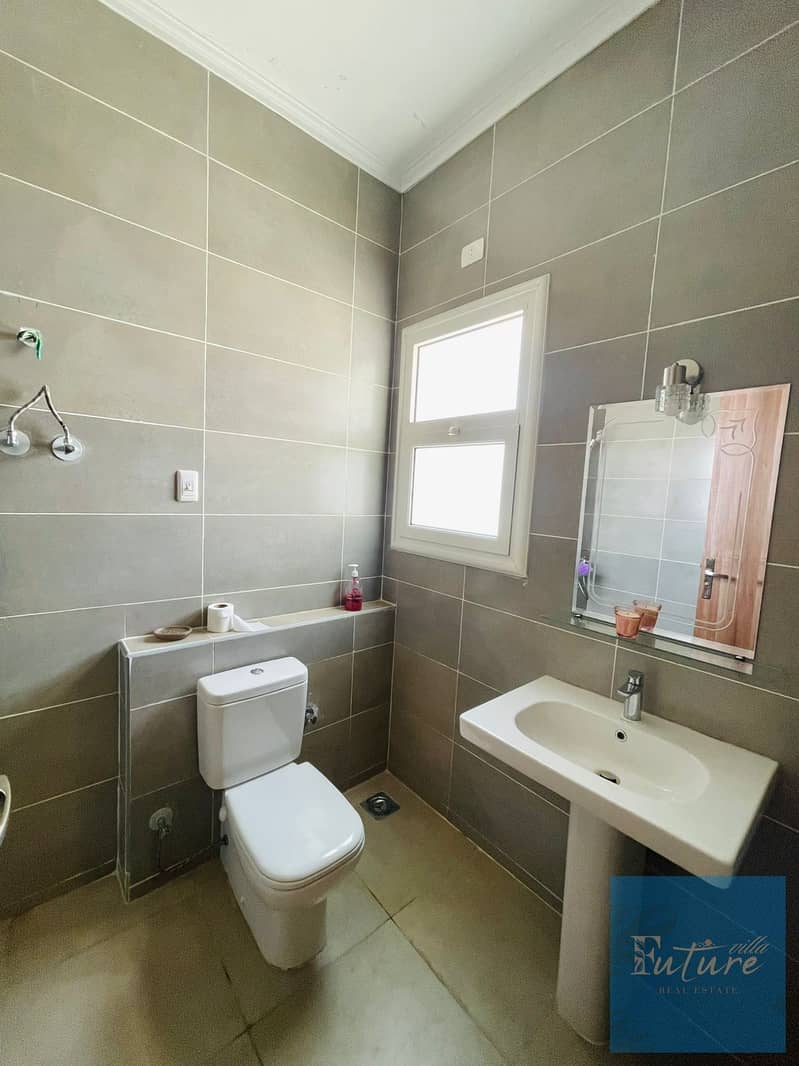 7 WhatsApp Image 2025-10-29 at 1.56. 35 PM (2). jpeg