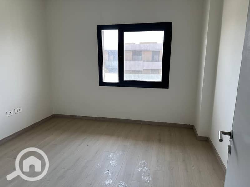 10 WhatsApp Image 2025-10-29 at 5.02. 12 PM. jpeg