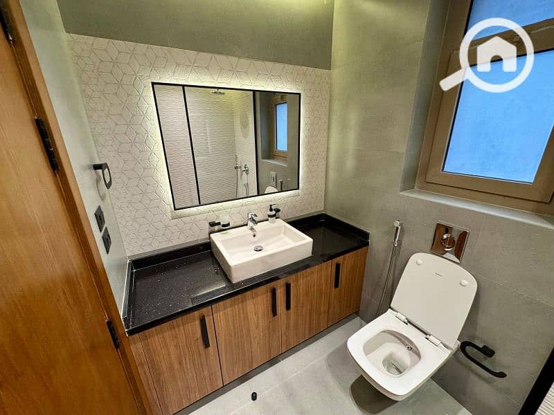 9 43f786f7-5234-4607-9da1-3a262a39e639. jfif. jpg