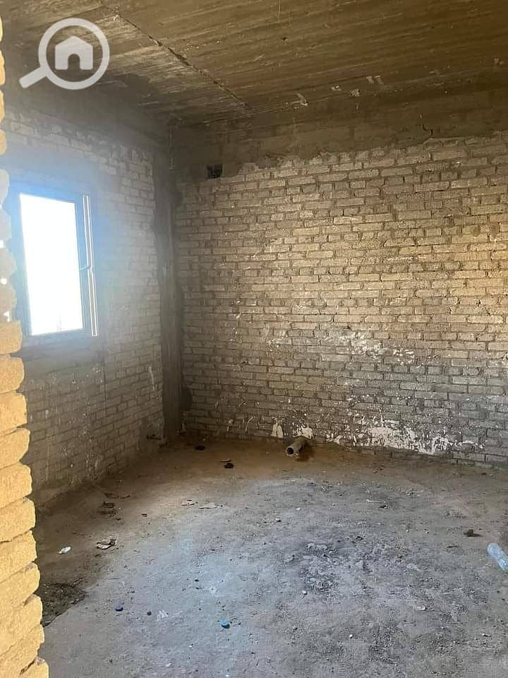 3 e5b4c3bc-2735-443b-98bc-80e50f2550bd. jpeg