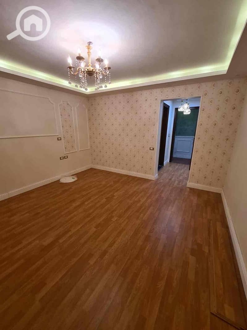 4 4cac3528-67ed-4825-8cfc-a041da1efb0e. jpg