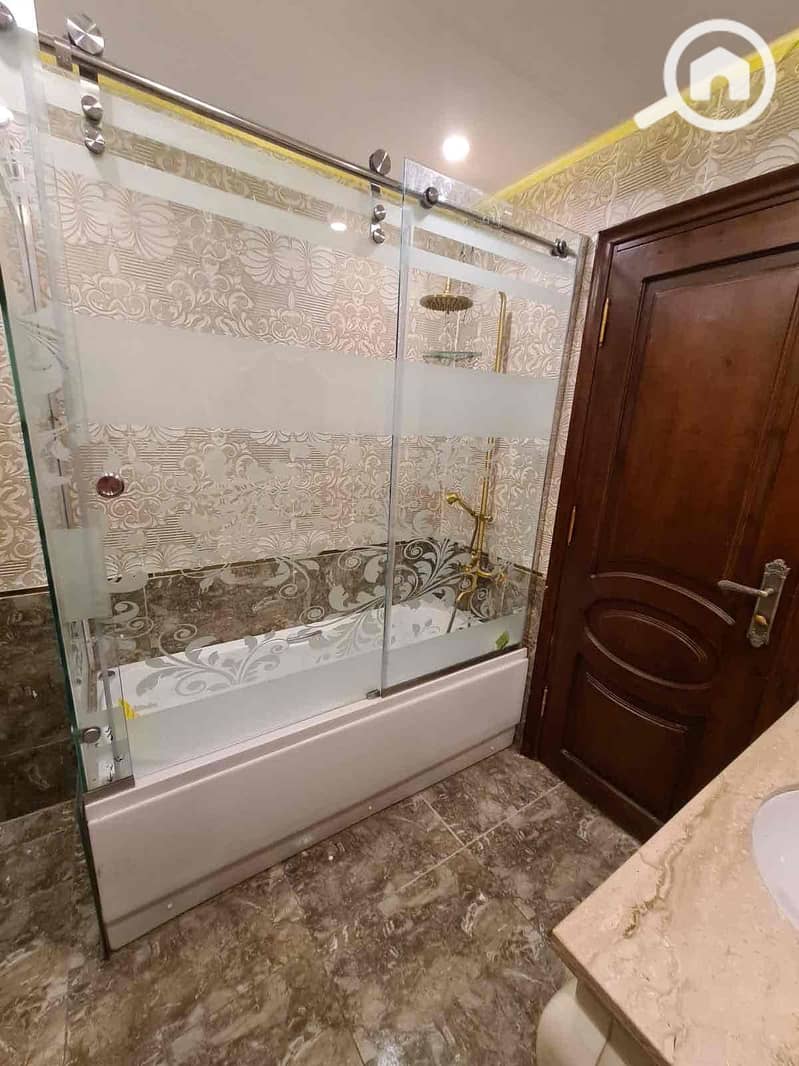 11 dd7e98f8-d5e3-4f0b-b2a5-20be8d5071b3. jpg