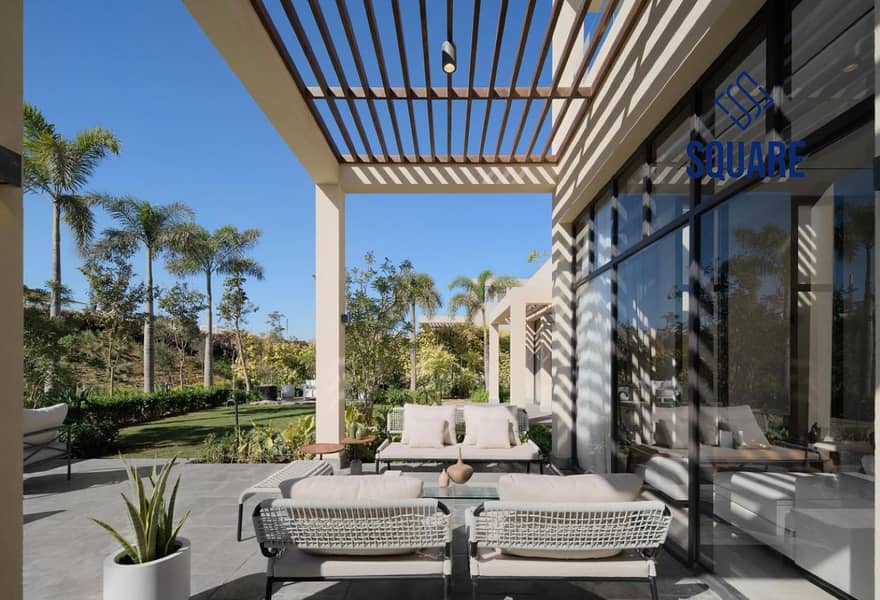 10 b92b23ee-a2dd-419f-a306-f70e35890839. jpg