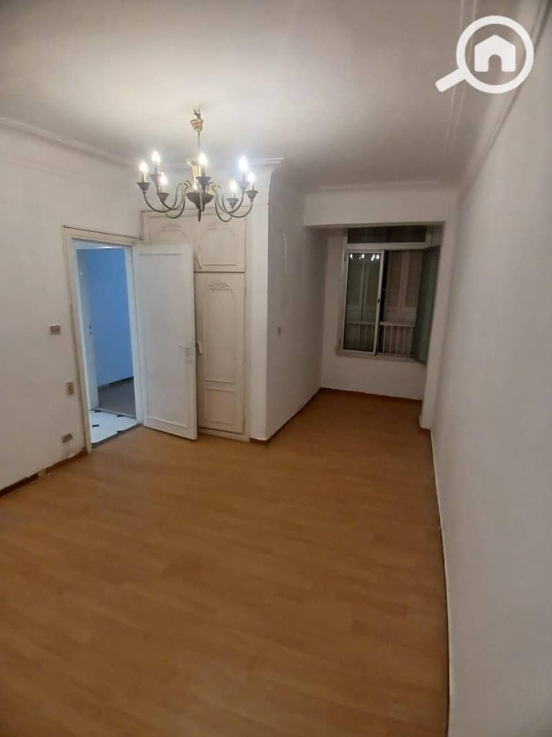 7 f702d135-7fb7-4758-817e-73aa217c8bb8. jpg