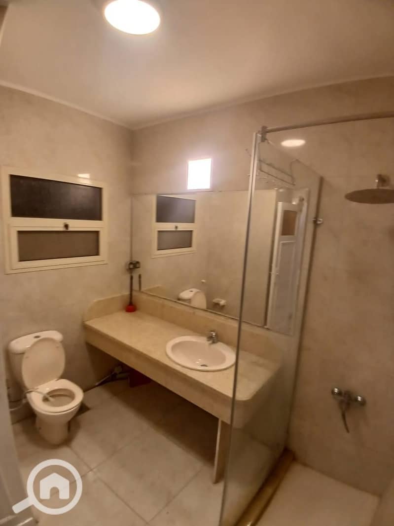 9 a3c2ce1d-f002-4a05-b89f-728e052bdef4. jpg