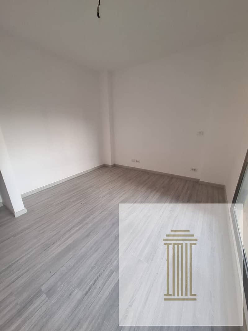 5 WhatsApp Image 2025-10-28 at 5.53. 16 PM (2). jpeg