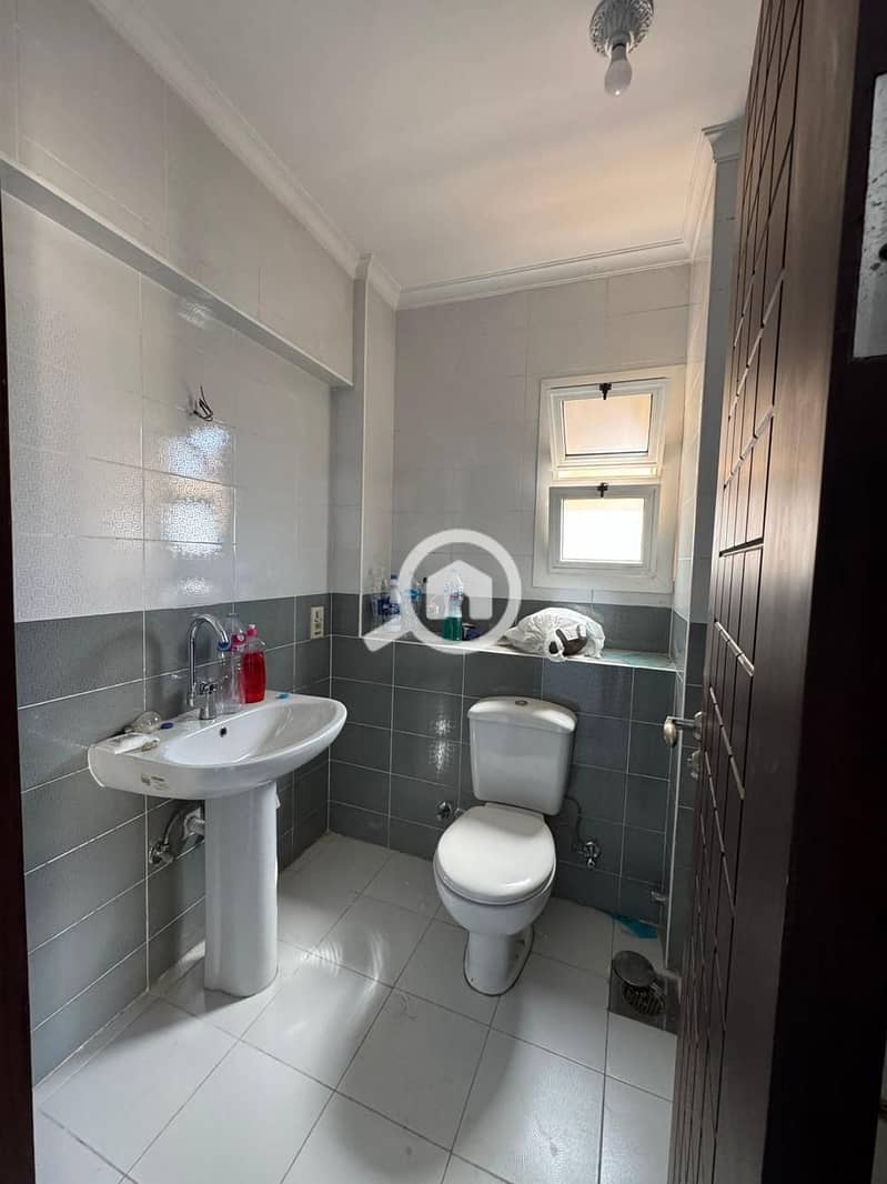 4 WhatsApp Image 2025-10-28 at 15.57. 23. jpeg