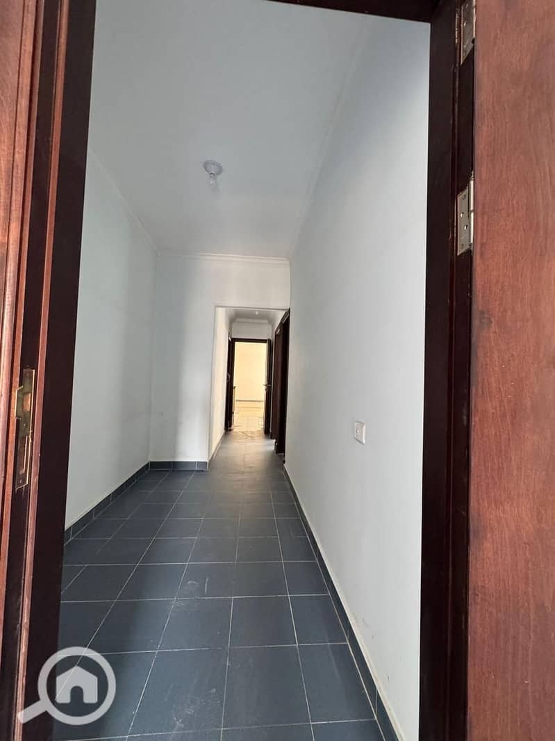 12 WhatsApp Image 2025-10-28 at 15.57. 23 (2). jpeg