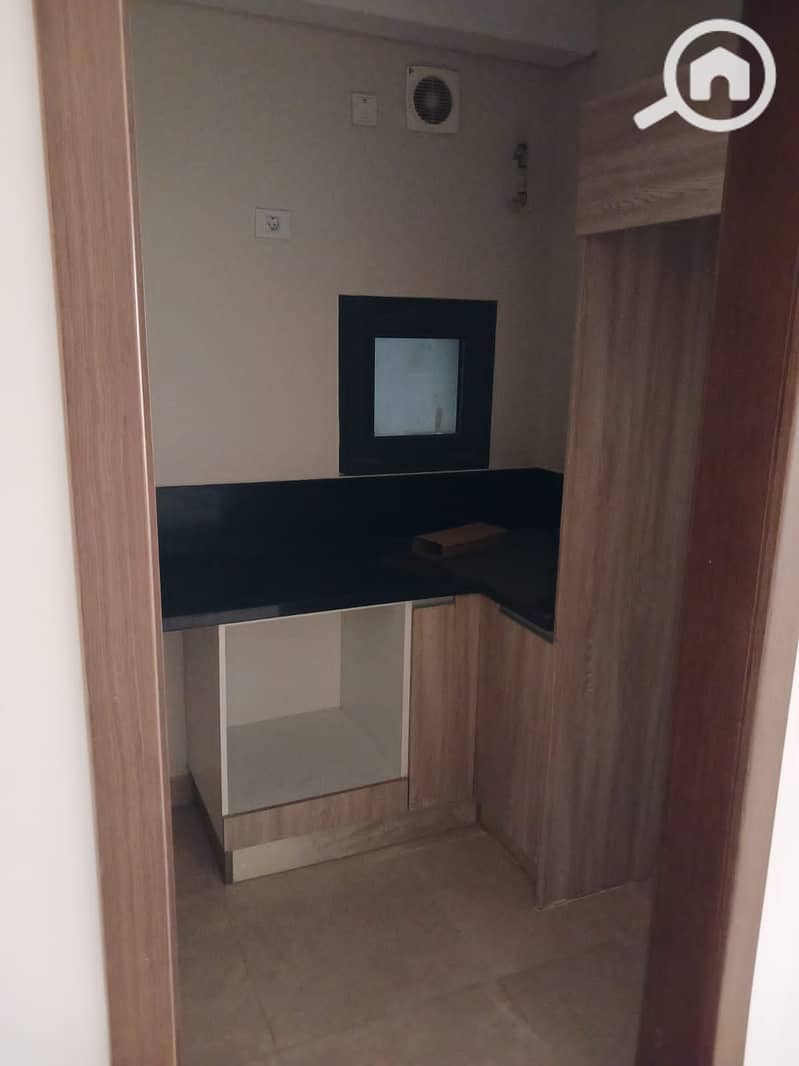 7 WhatsApp Image 2025-10-29 at 19.14. 23_6d8d8a67. jpg