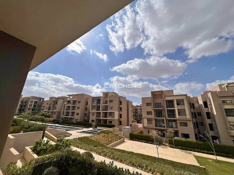 6 572391090_761189663612412_1215817093471720950_n. jpg