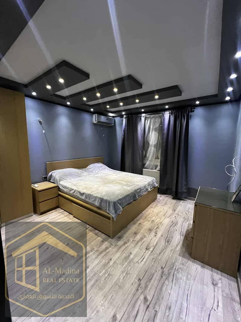 4 b8665615-1a4a-4d9e-a306-7b1908c84fbc. jpeg