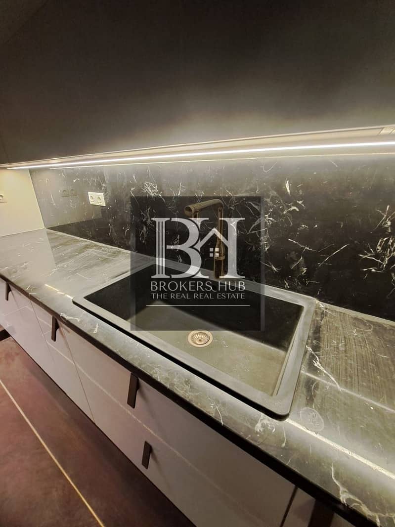 4 5bbc0d53-8426-4766-96bb-cd1869a66d5e. jpeg