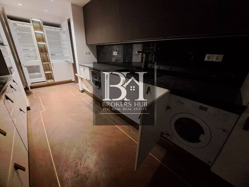 14 cd1c82f0-fe8b-4f06-9b29-7fec0d1e7cd5. jpeg