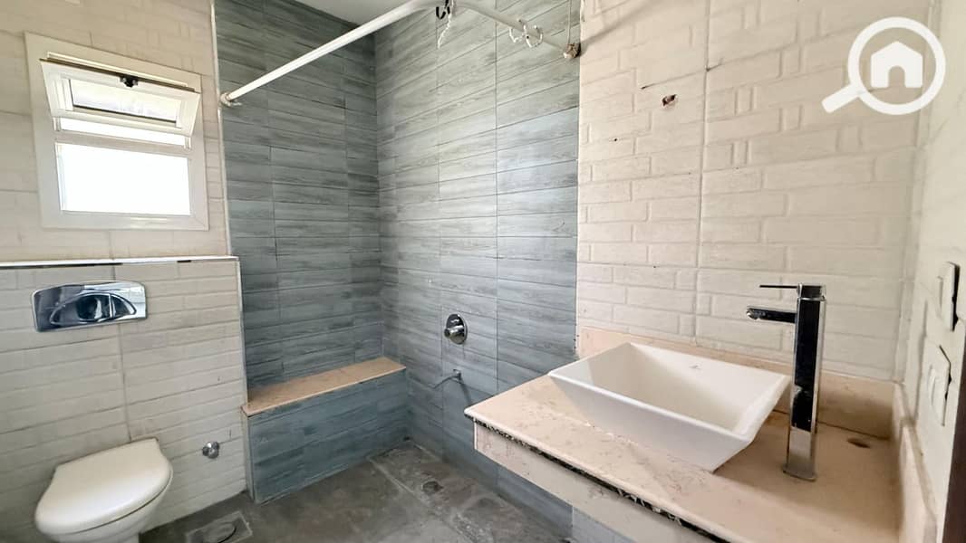 2 WhatsApp Image 2025-10-29 at 6.00. 45 PM (1). jpeg